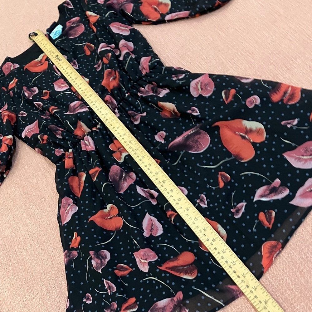Enough About Me Montreal small wm’s Black / Red Floral midi or mini Dress - Picture 8 of 14